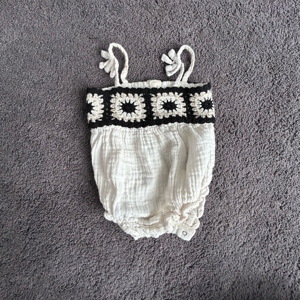 Old Navy Crochet Trim